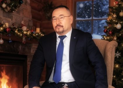 2025 圣诞大叔的礼物